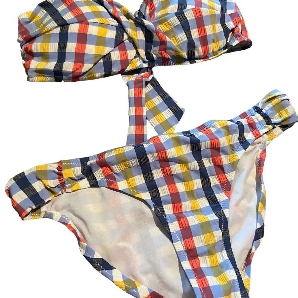 Jessica Simpson bikini like new size large perfect condition we pics